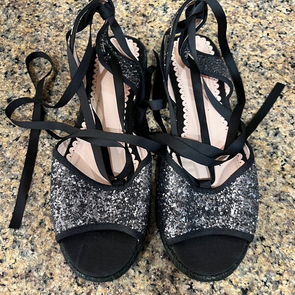 Libbie Chic Black Glitter Ribbon Tie Sandals – Size 10 ✨🖤NWOT